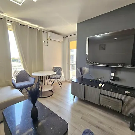 Luxury Designer Walk To Sea Garden&beach Apartament Warna